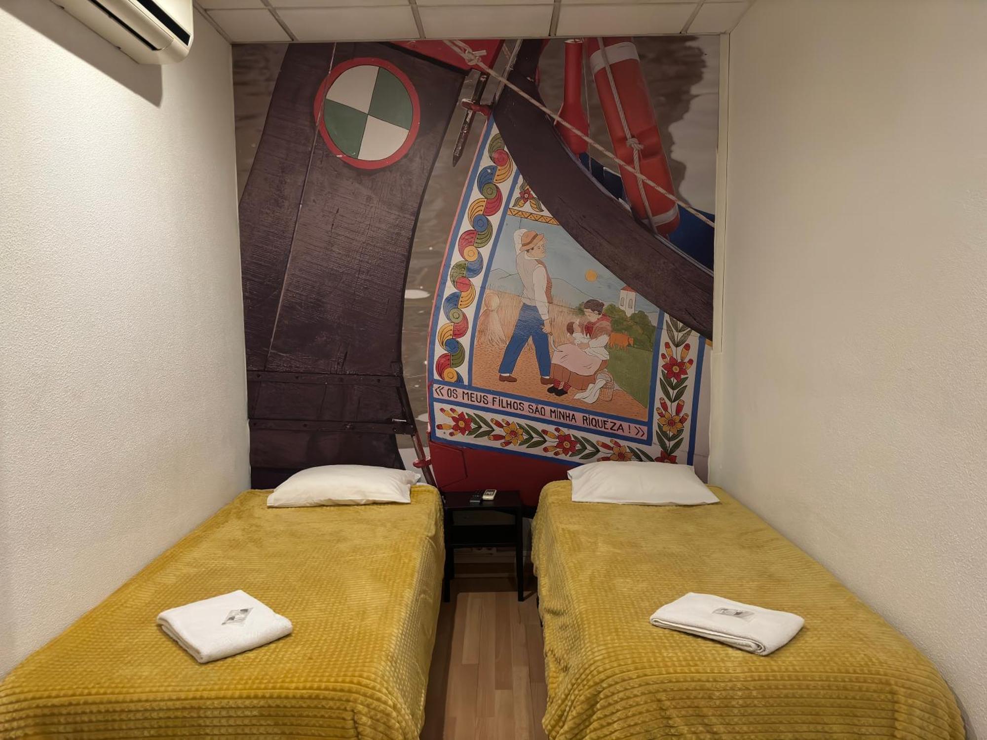Peters Guesthouse Aveiro Exteriör bild