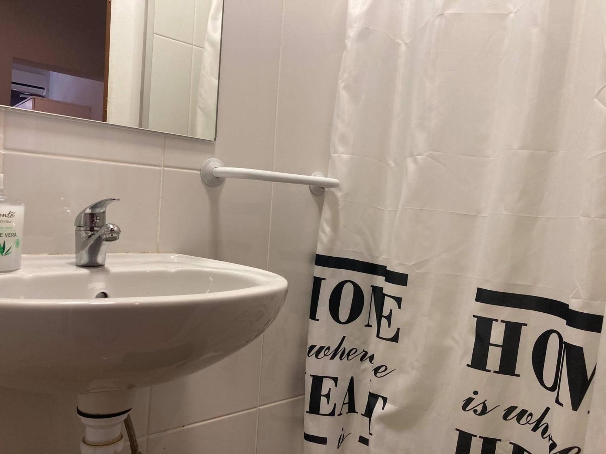 Peters Guesthouse Aveiro Rum bild