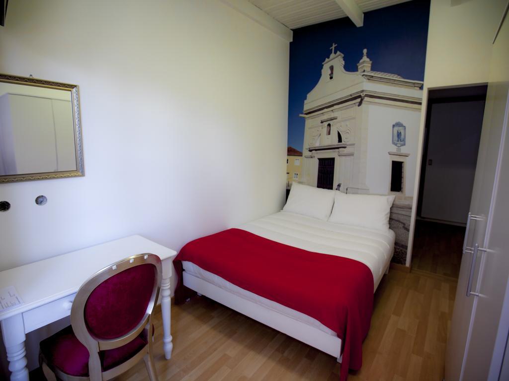 Peters Guesthouse Aveiro Exteriör bild