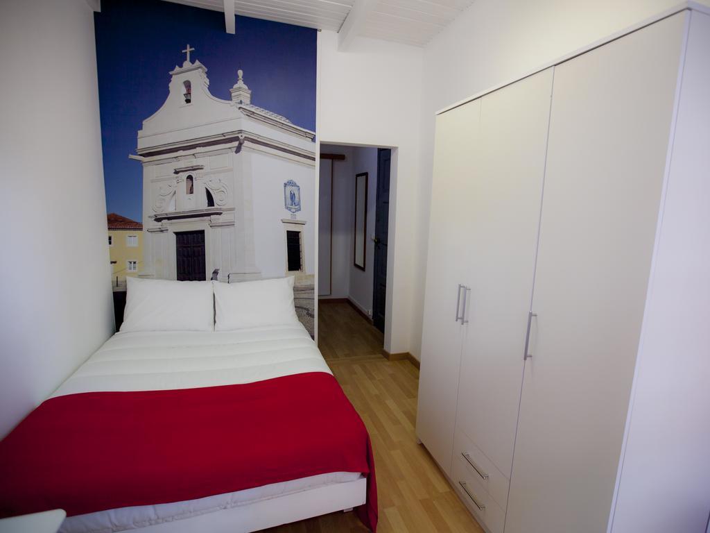 Peters Guesthouse Aveiro Exteriör bild