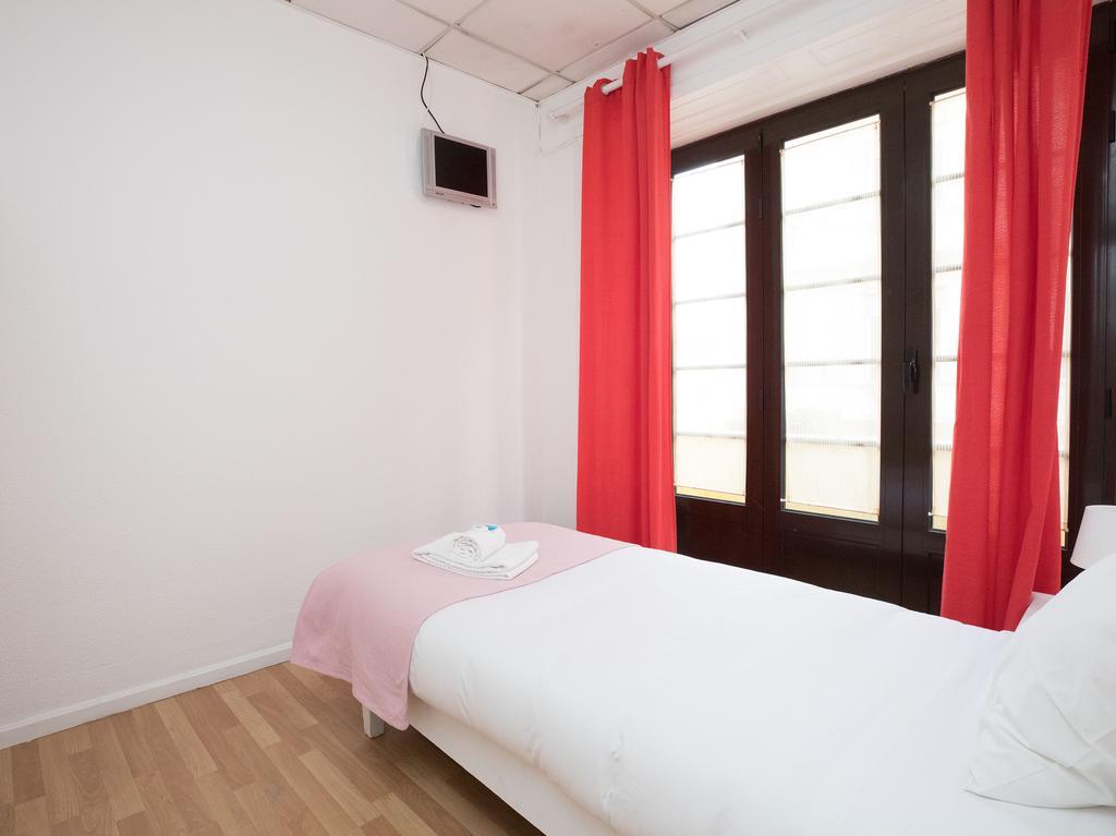 Peters Guesthouse Aveiro Exteriör bild
