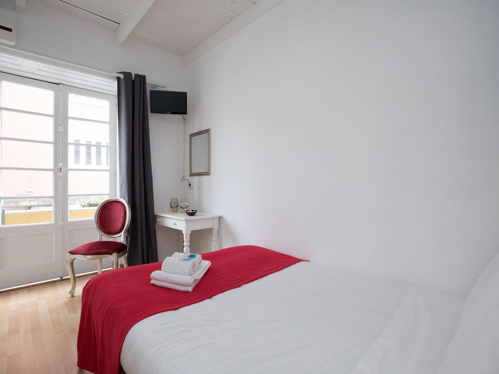 Peters Guesthouse Aveiro Exteriör bild