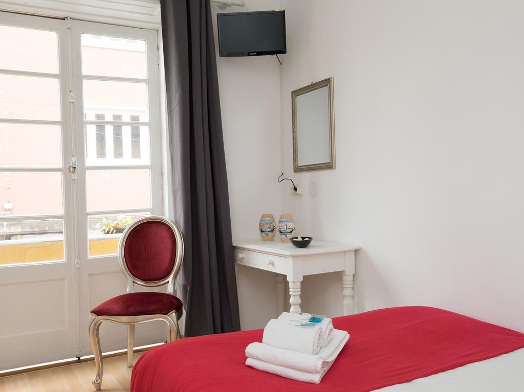 Peters Guesthouse Aveiro Exteriör bild