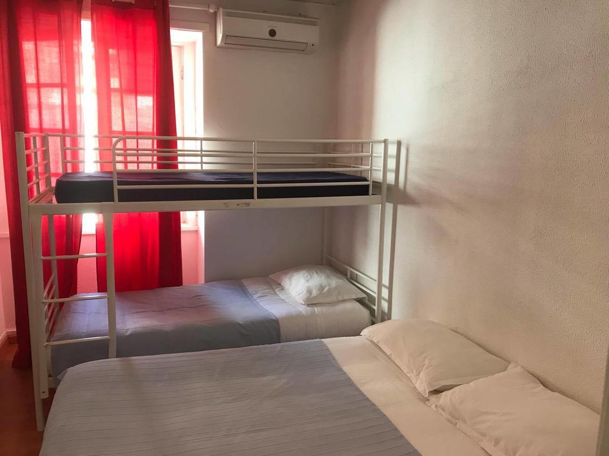 Peters Guesthouse Aveiro Exteriör bild